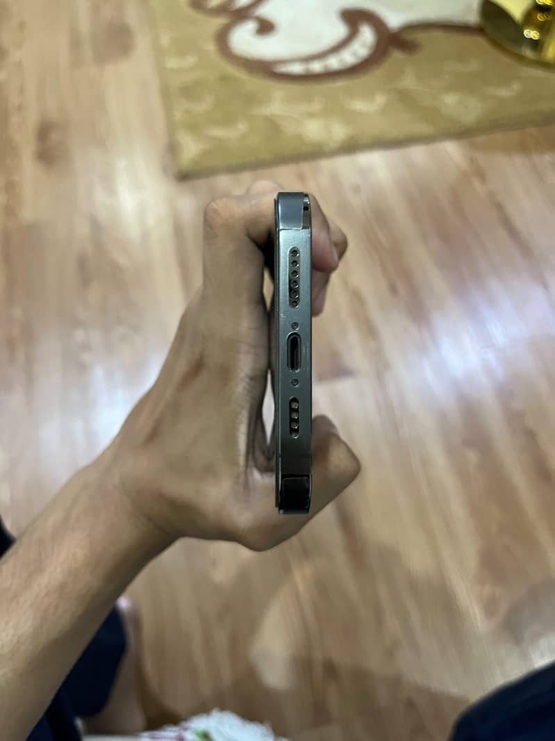Apple iPhone 13 Pro Max 5