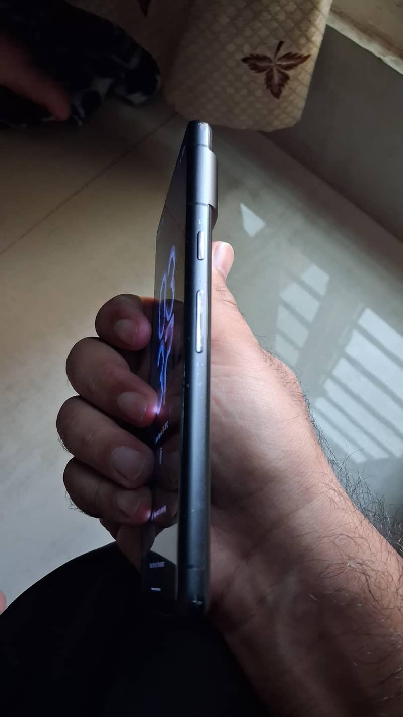 Google Pixel 7 4
