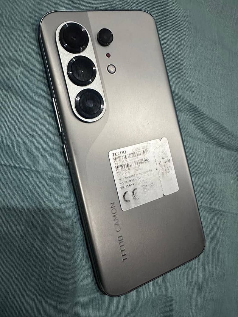 Tecno camon 50 pro 6
