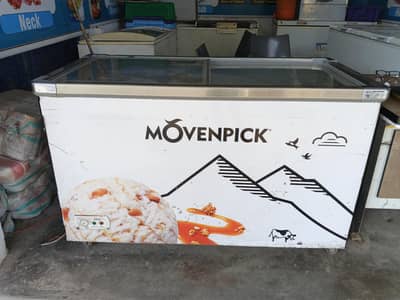 Display Freezer available 10 by 10