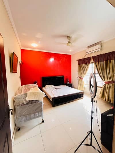 10 Marla Owner Built Modern Style House Available For Sale In Johertown Phase Ii Lahore By Fast Property Services Lahore