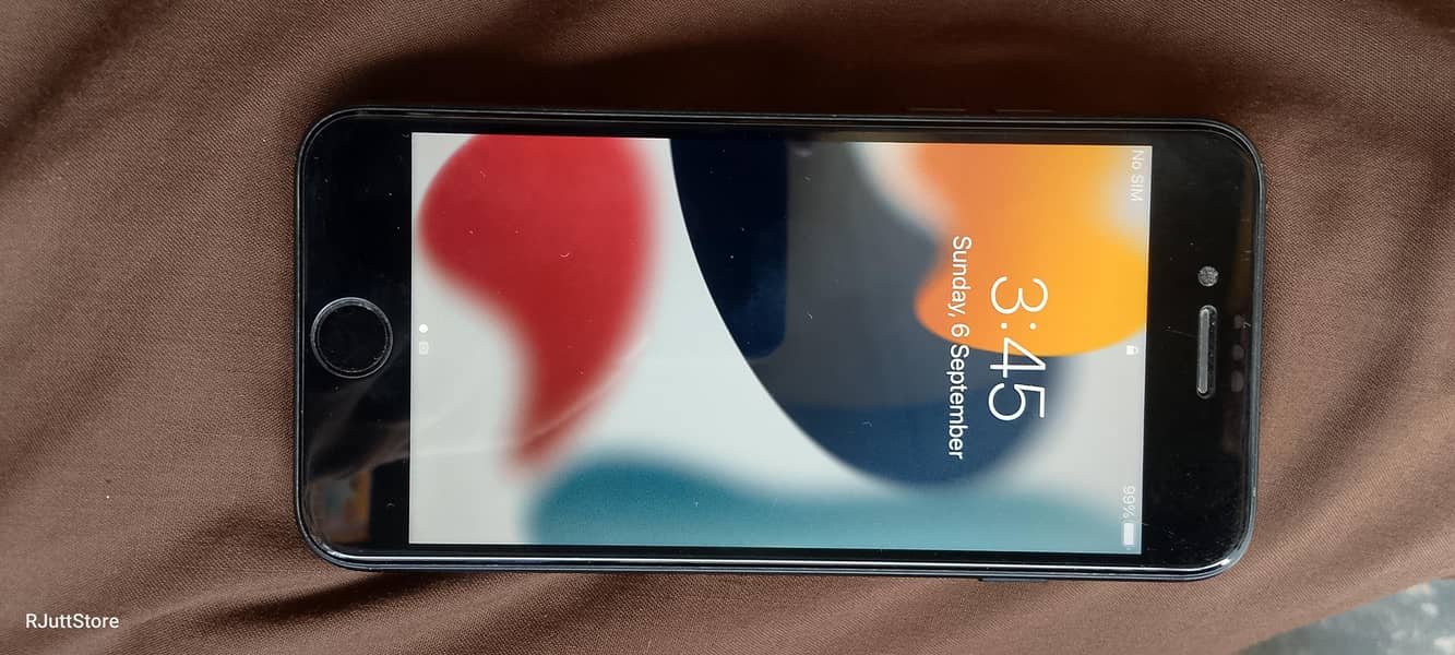 Apple iPhone 7 2