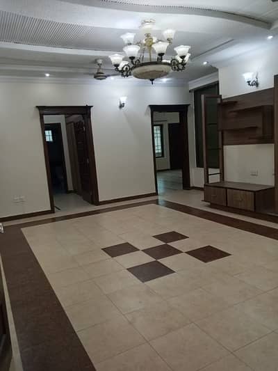 10 Marla Upper Portion In Pwd Block-D Near ISB Highway