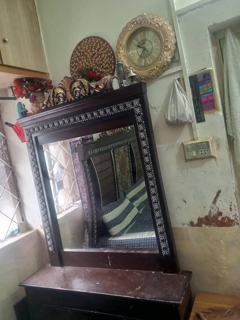 bed and dressing table 1