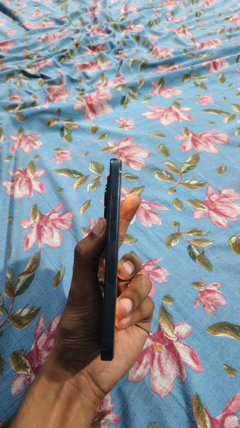 Apple iPhone 15 Pro 5