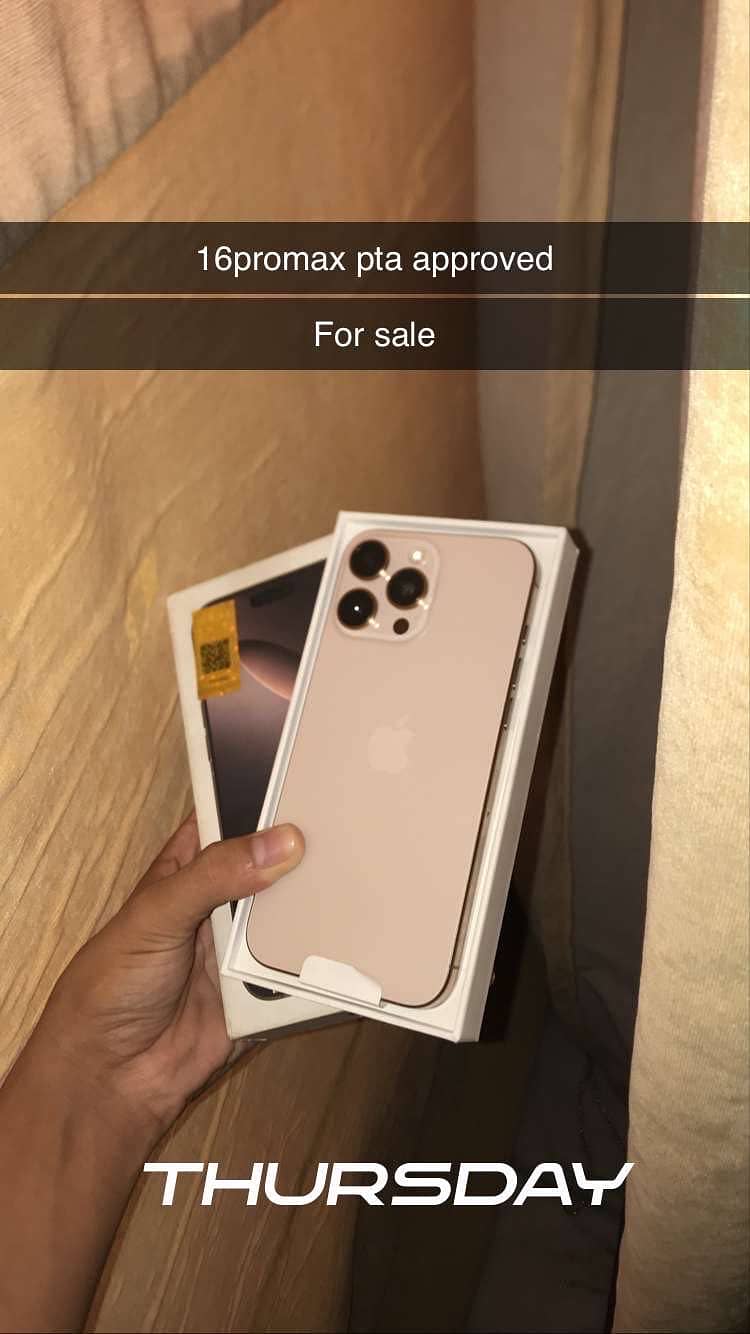 Apple iPhone 16 Pro Max 0