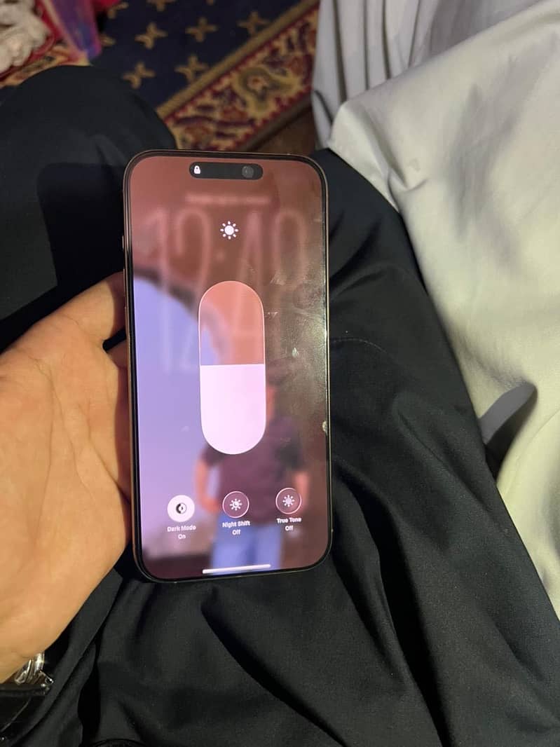 Apple iPhone 16 Pro Max 2