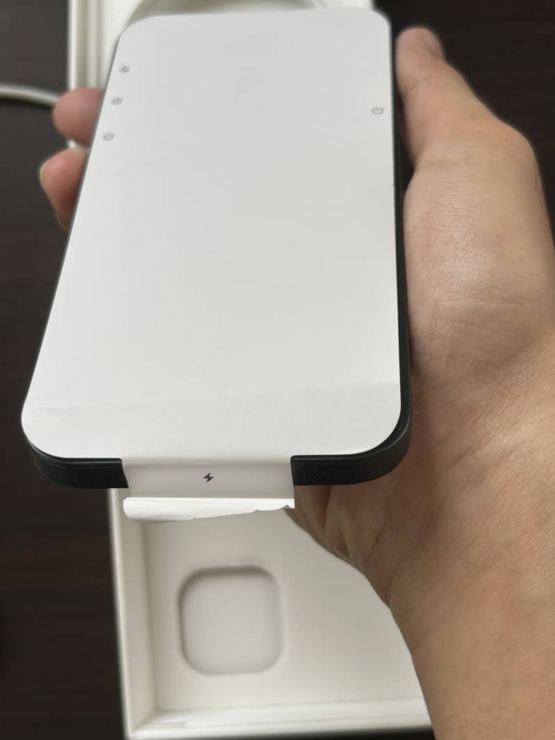 Apple iPhone 14 0