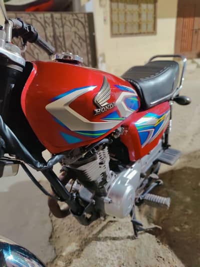 HONDA CG125 KHI NO GUNINE CONDITION use