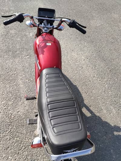Ms jaguar E 125 EV good bike urgent sall