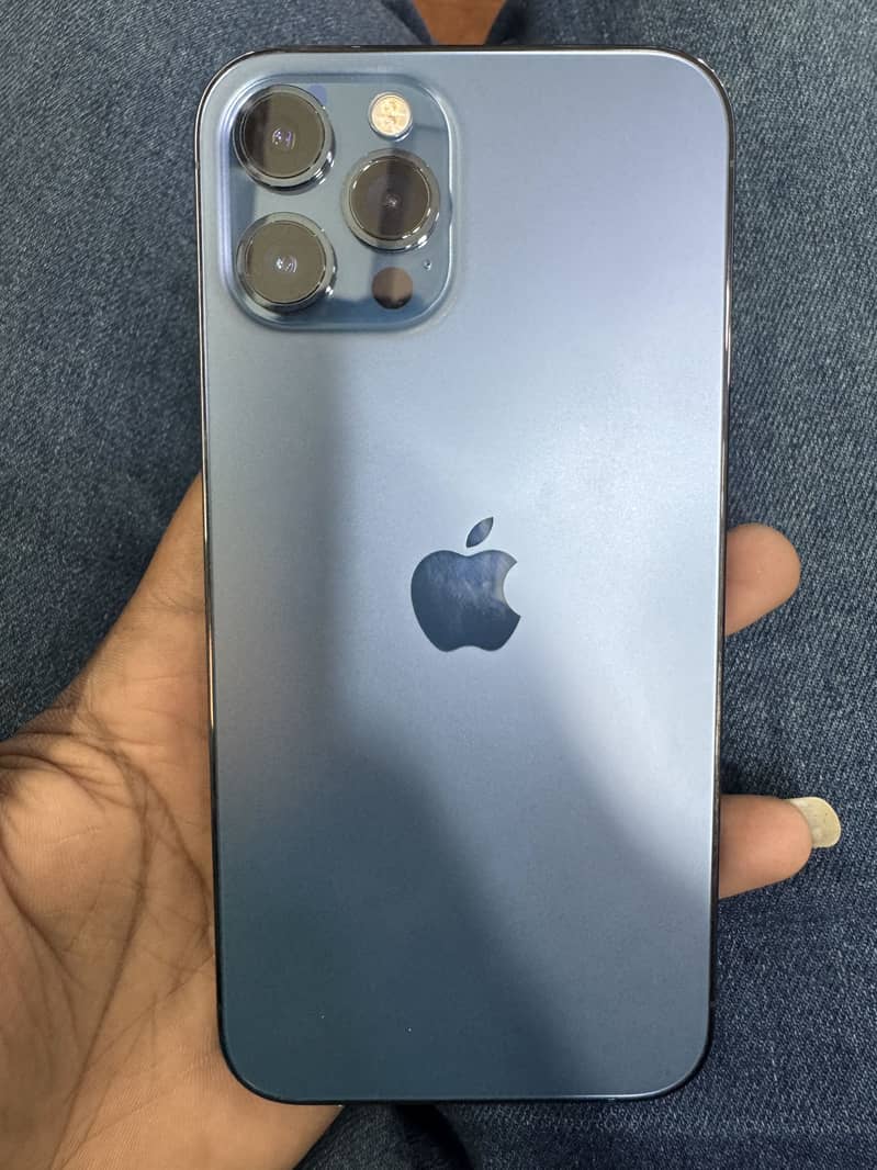 Apple iPhone 12 Pro Max 3
