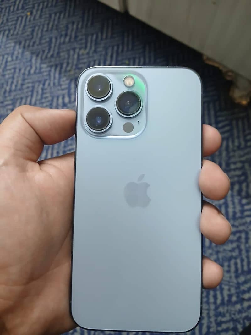 Apple iPhone 13 Pro 0