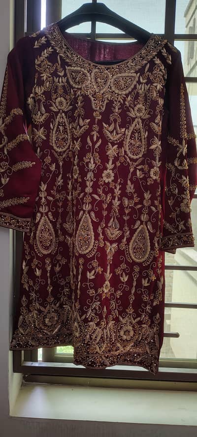 Beautiful mehroon bridal lehnga for sale. Worn only once on my Barat.