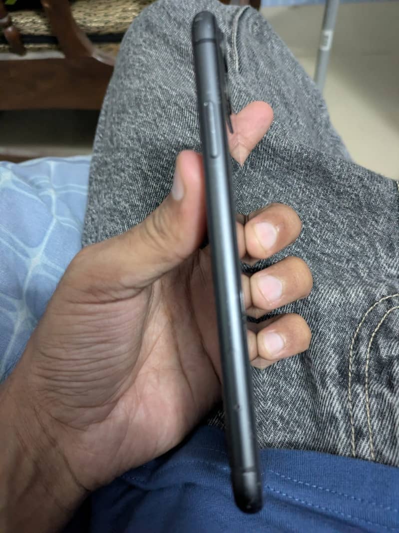Apple iPhone 11 1
