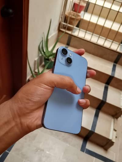 Apple iPhone 14