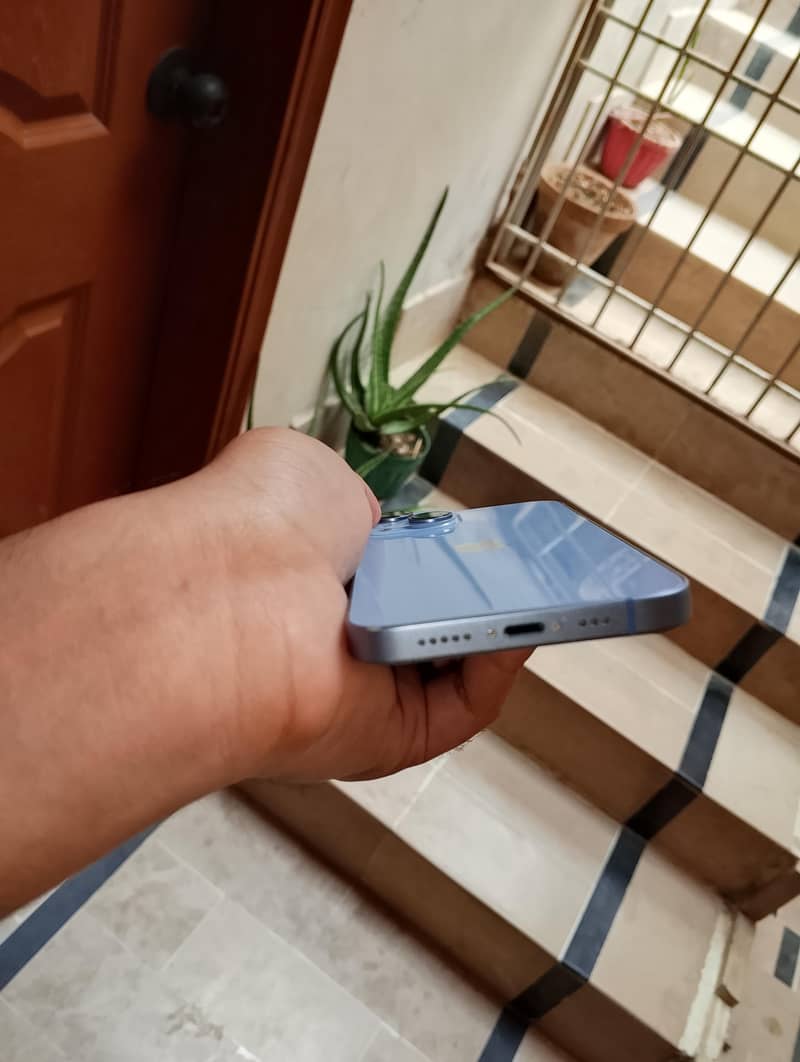 Apple iPhone 14 6