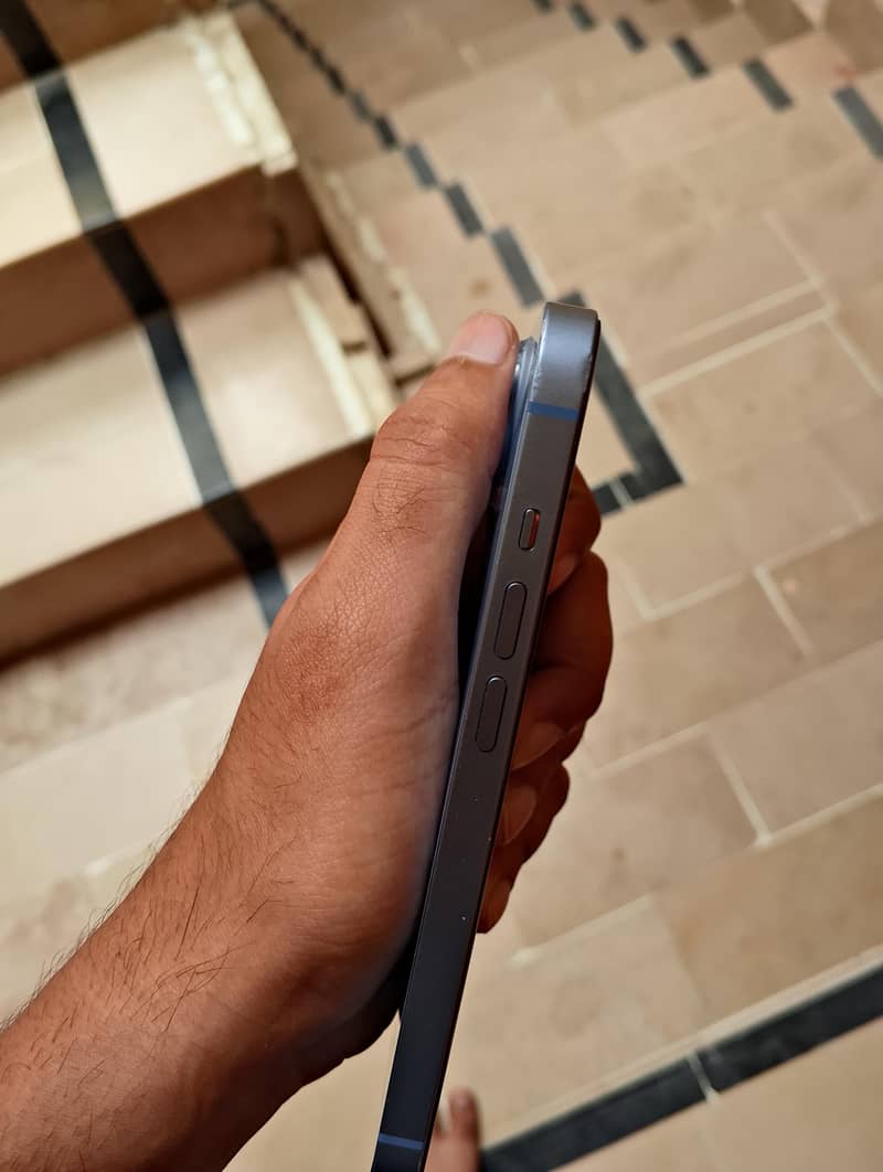 Apple iPhone 14 10