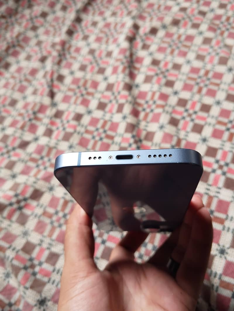 Apple iPhone 14 11