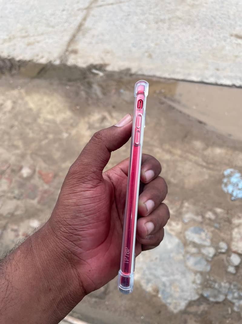 Apple iPhone 7 Plus 1