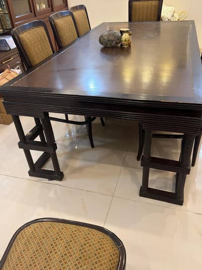 8 person Dining table