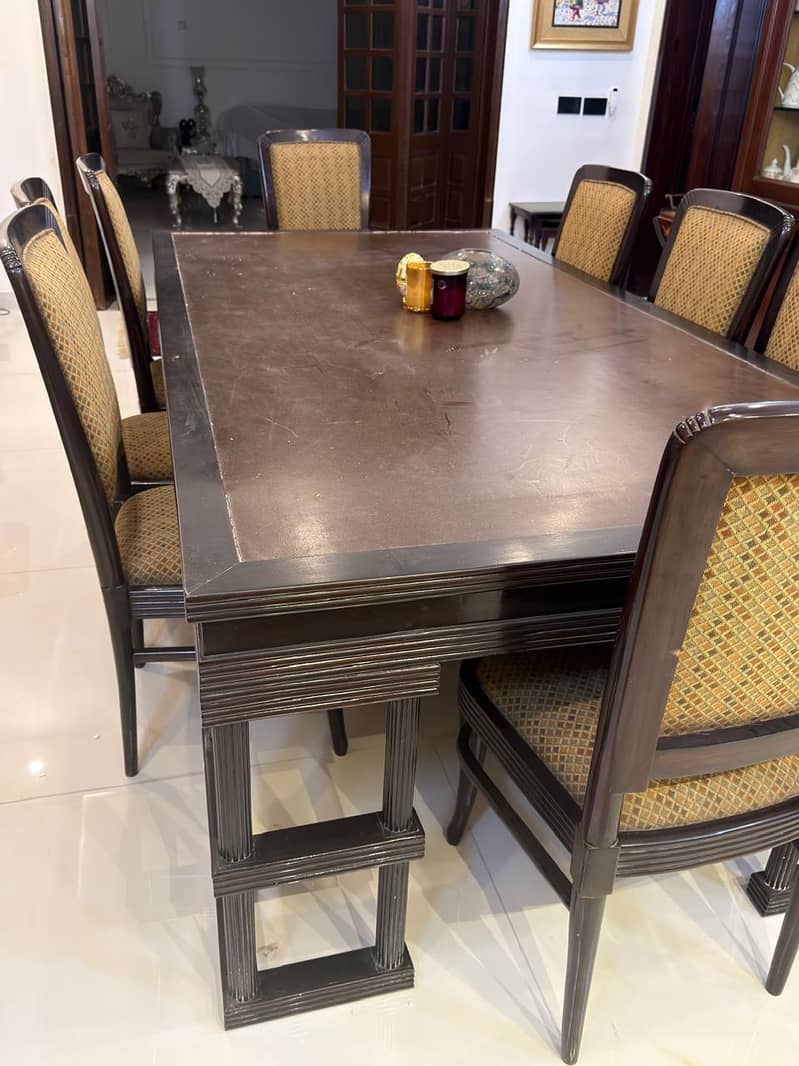 Dining table 4