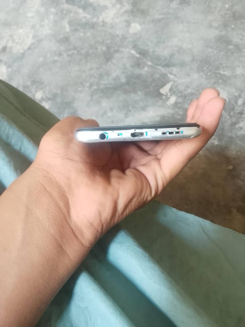OPPO A16 1