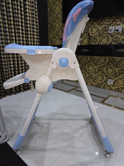 adjustable high chair with tyre