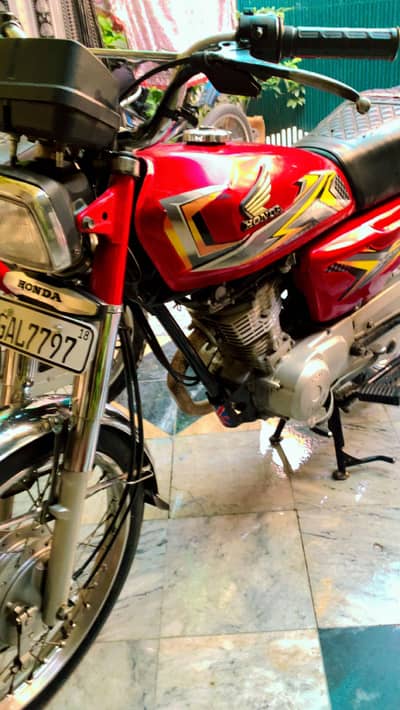 United/125Gift for bike lovers. .