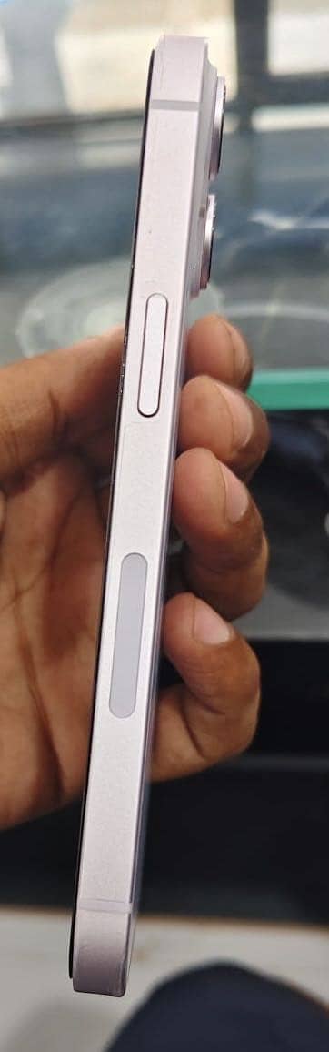 Apple iPhone 14 2