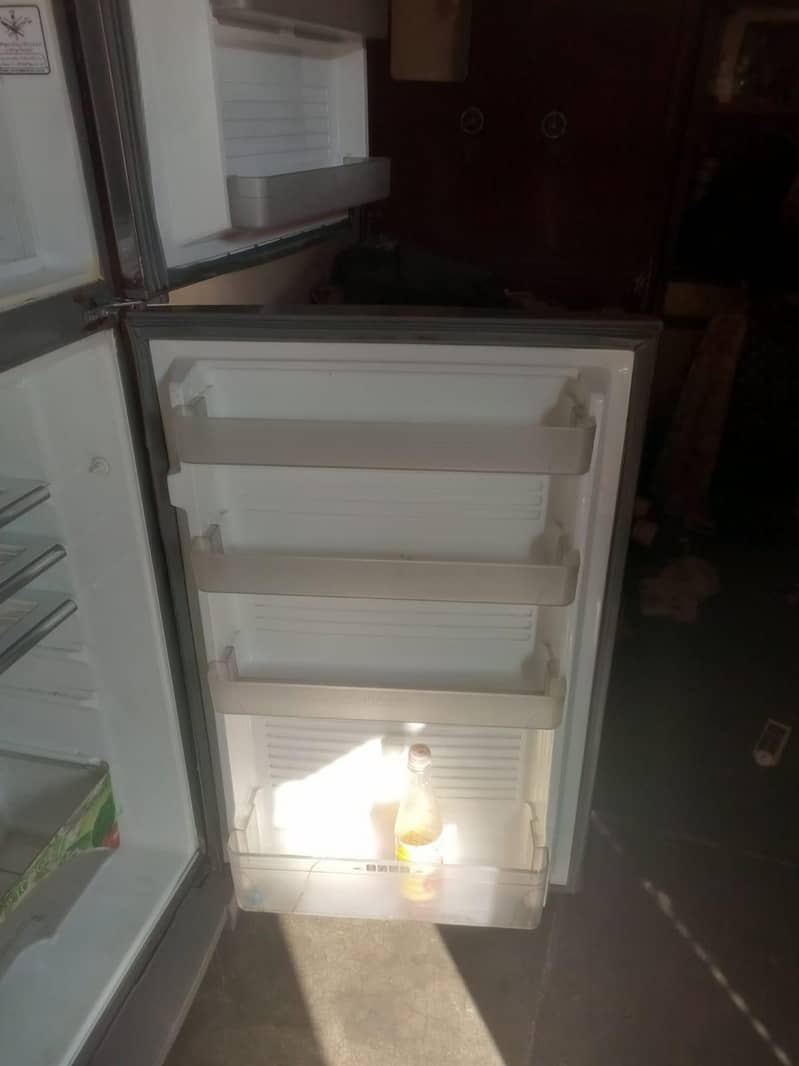 Dawlance fridge 4