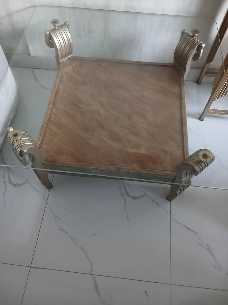 center table 0