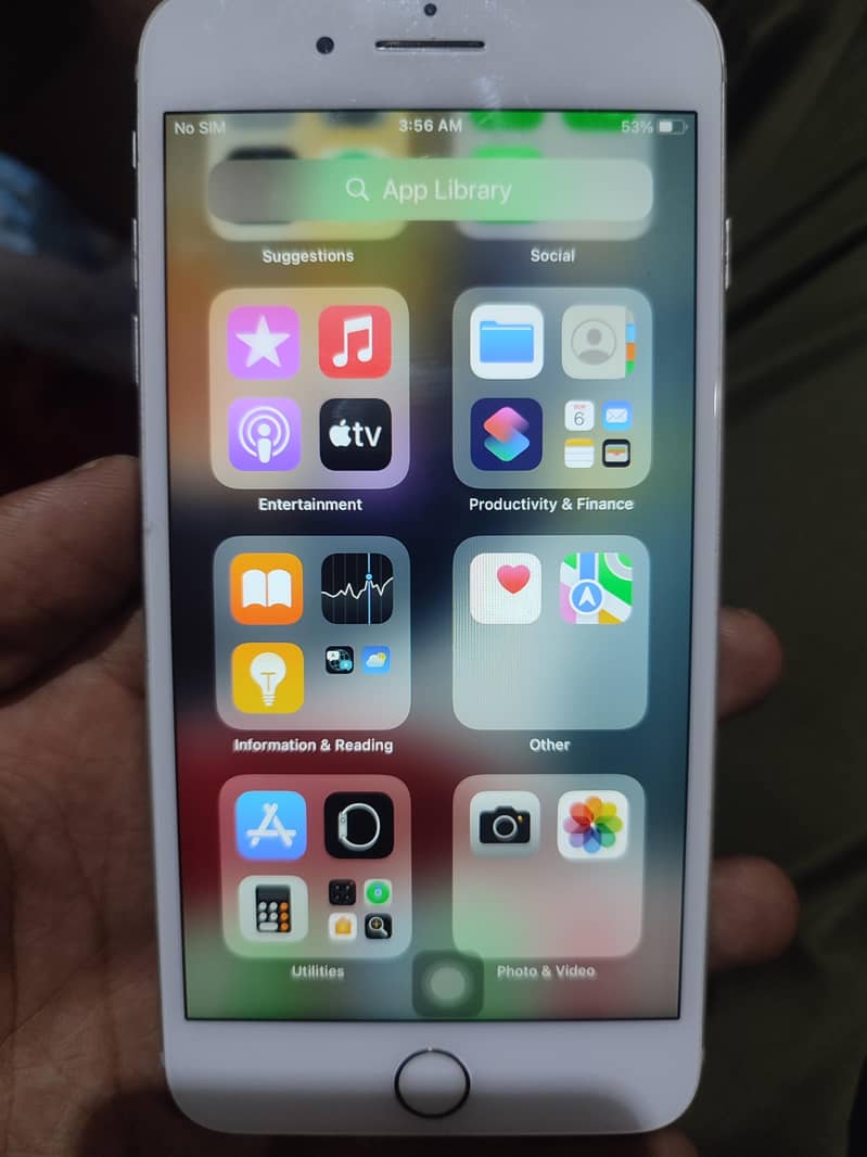 Apple iPhone 7 Plus 1