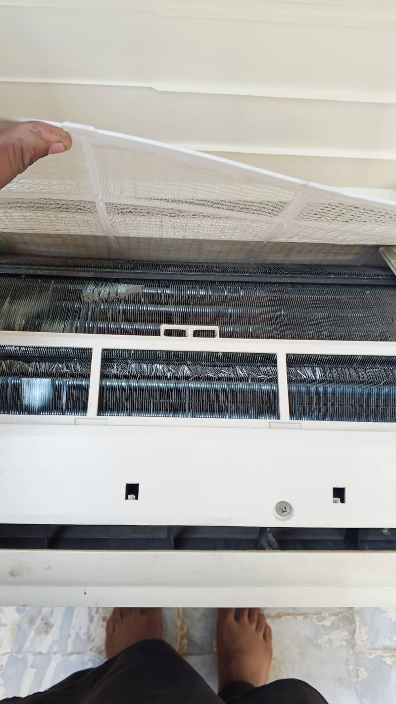ac Dawlance 1