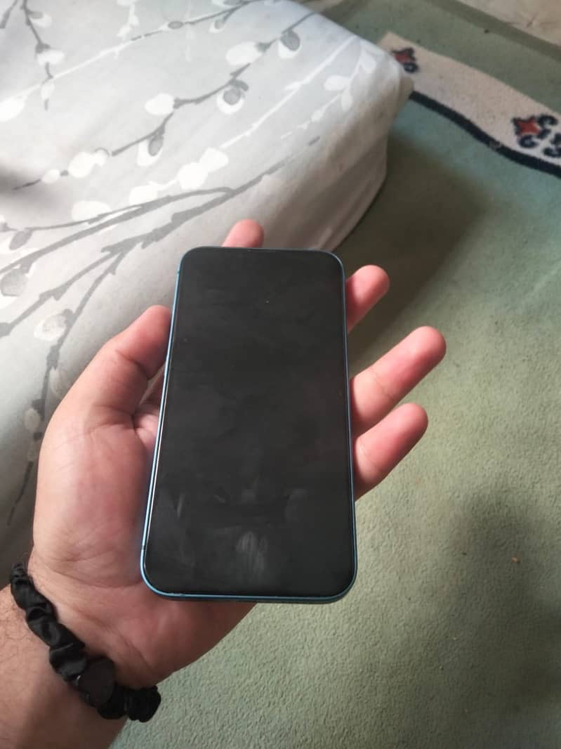 Apple iPhone 13 1