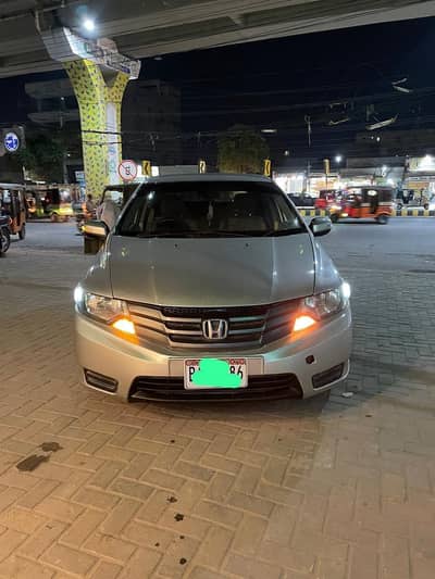Honda City Aspire 1.5 Automatic Full option 2013 model
