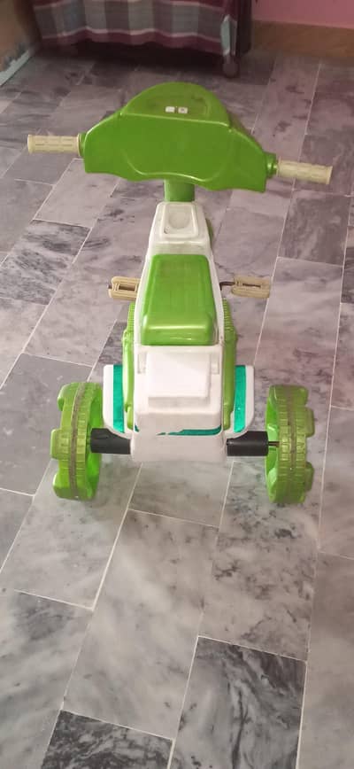 Crystal 3 wheel tri cycle (Green)