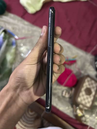 Apple iPhone SE