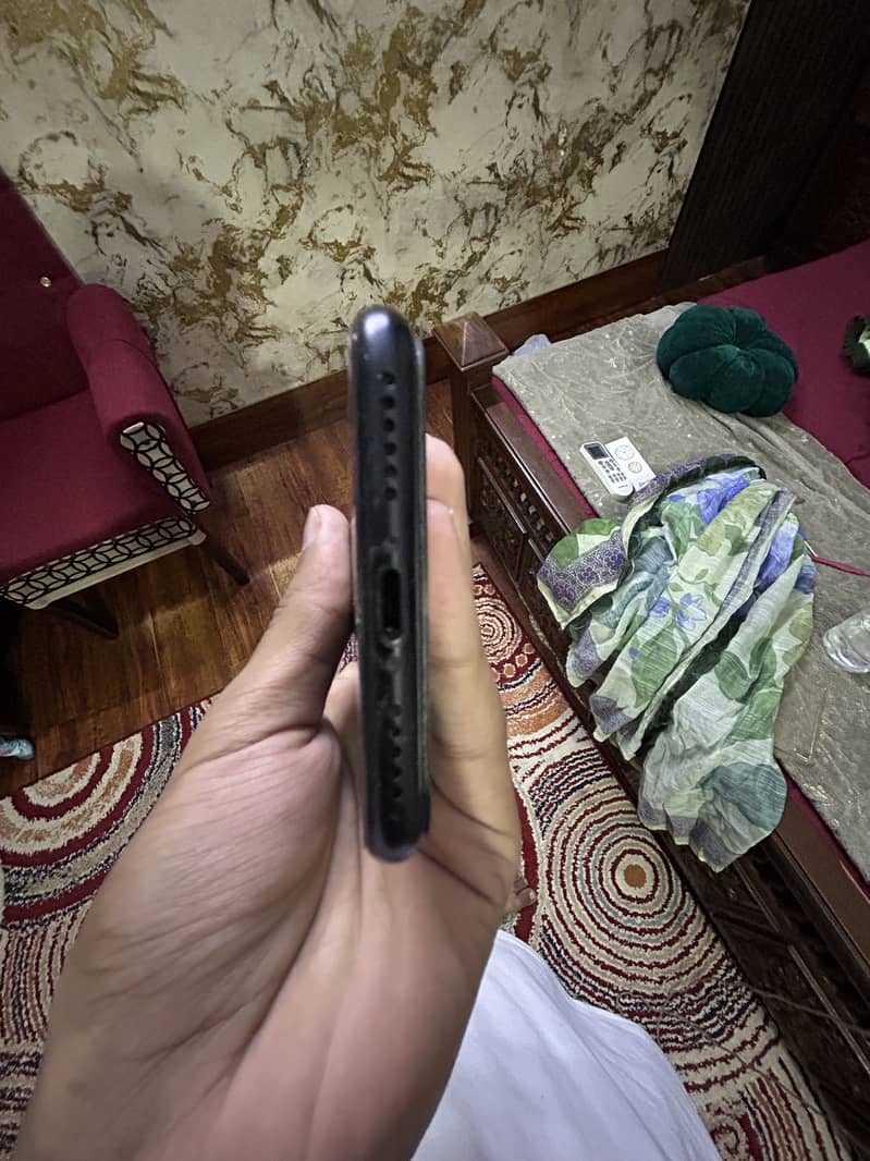 Apple iPhone SE 3