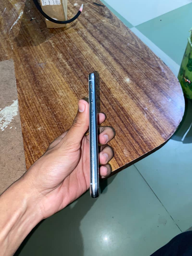 Apple iPhone X 2