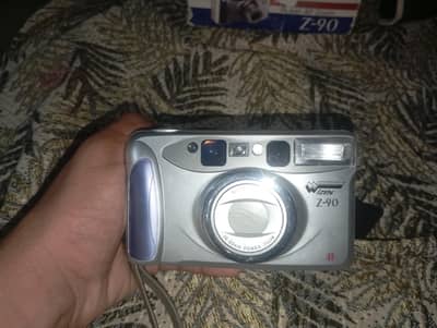 Wizen Z-90 Vintage Camera with Box & Pouch