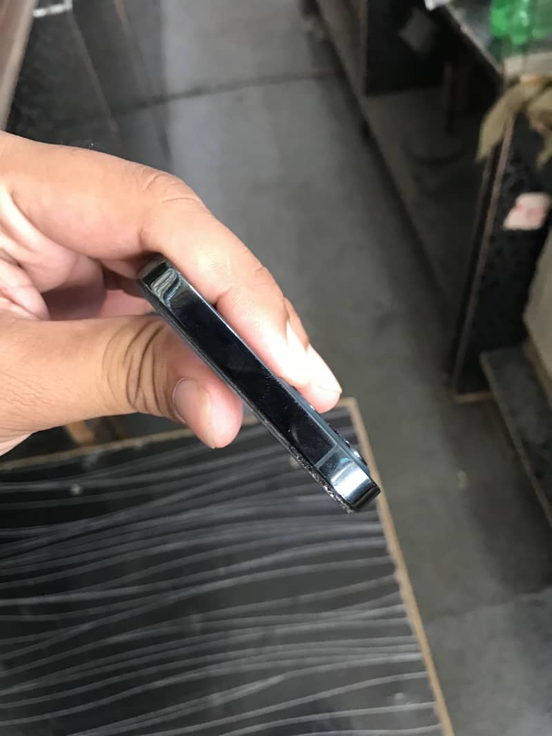 Apple iPhone 12 Pro 1