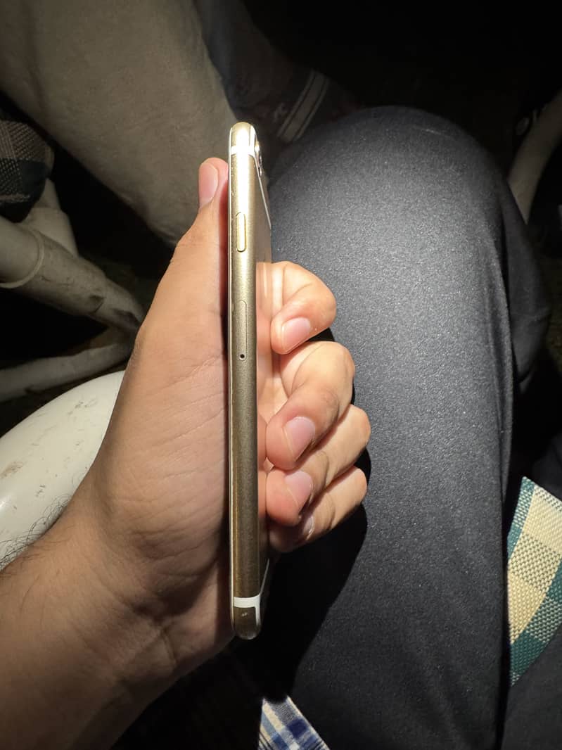 Apple iPhone 6S 1