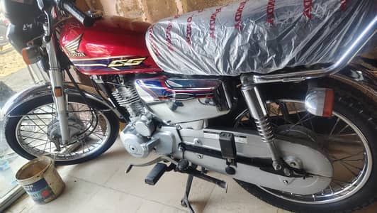 self start 125cc 2024 model 8000 km drive