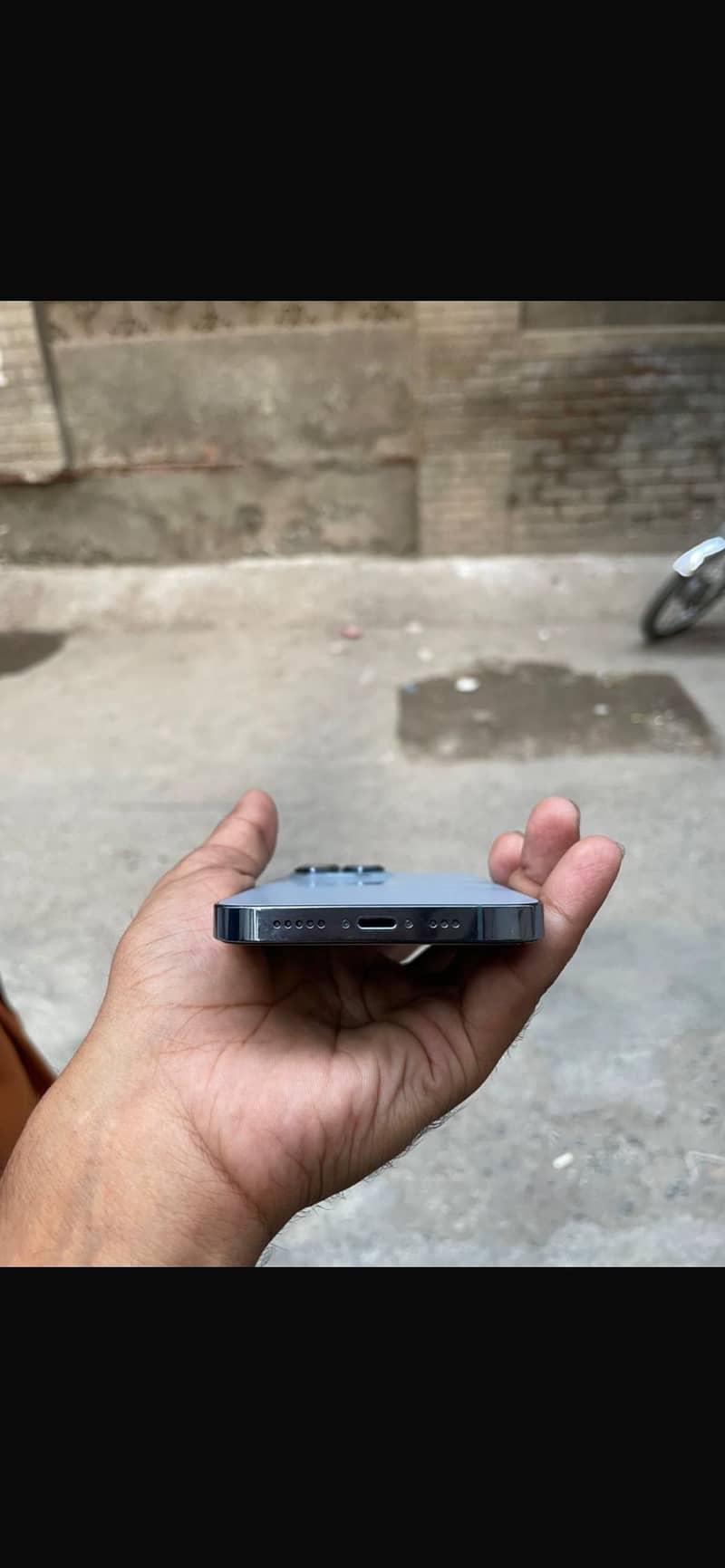 Apple iPhone 13 Pro 1