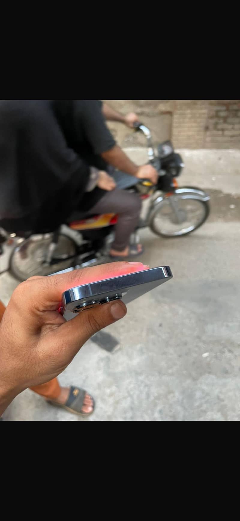 Apple iPhone 13 Pro 2