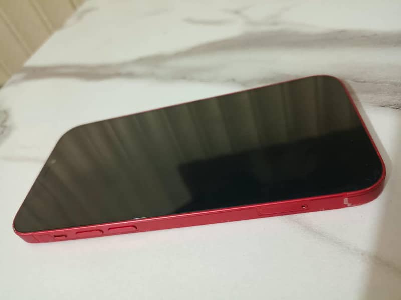 Apple iPhone 12 4