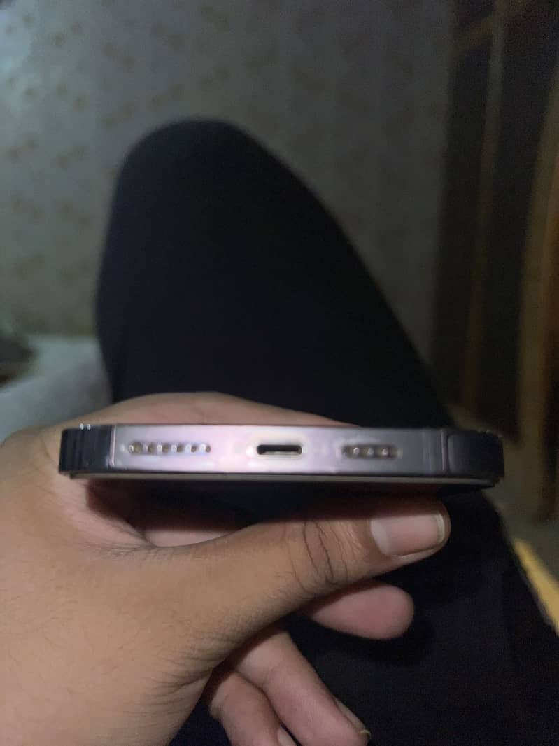 Apple iPhone 14 Pro Max 2