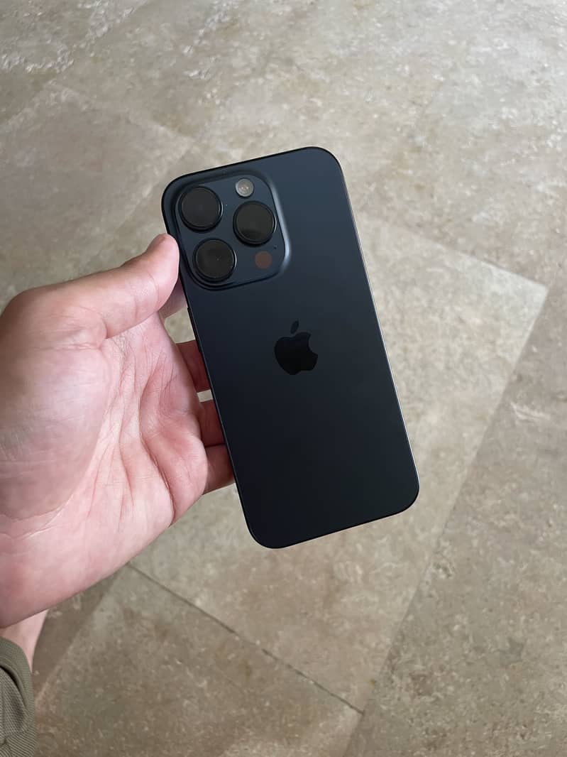 Apple iPhone 15 Pro 8