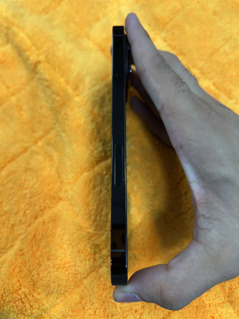 Apple iPhone 14 Pro Max 1