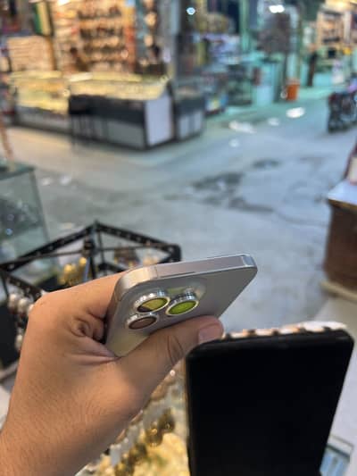 Apple iPhone 15 Pro